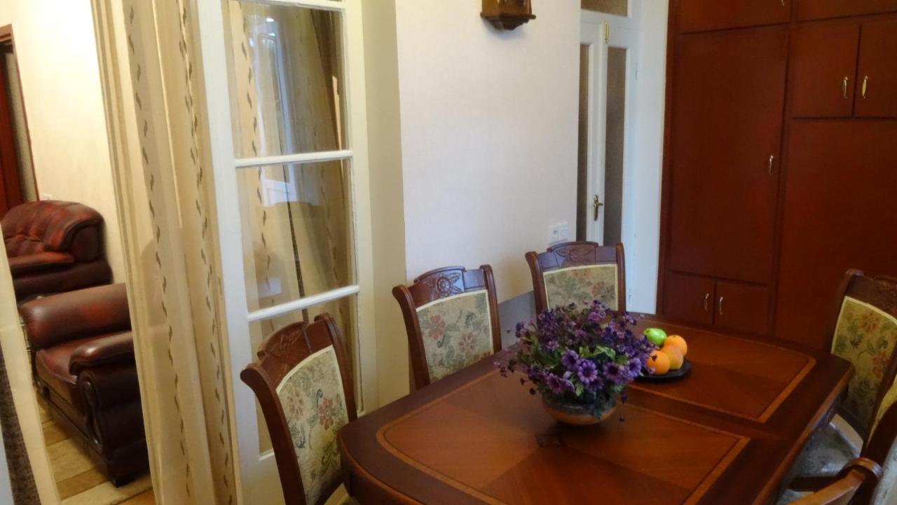 Apartment Vake-Saburtalo Tbilisi Ngoại thất bức ảnh